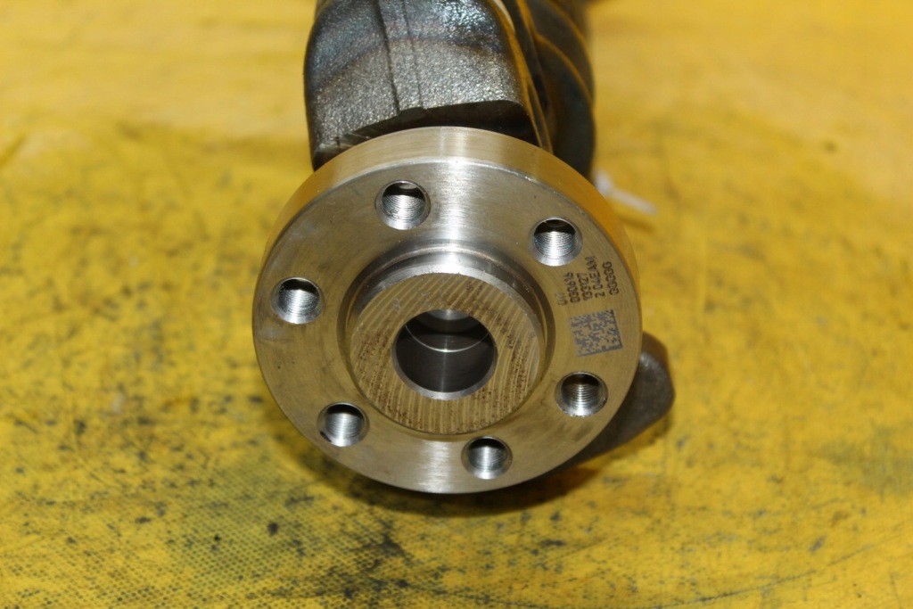 Wał колінчастий vw seat polo audi skoda 1.2 tsi cjz 04e Зі Шроту