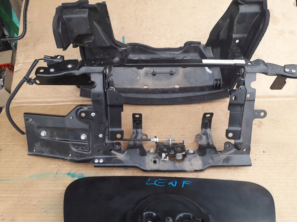 фото №6, Заглушка разъём зарядки pas замок nissan leaf