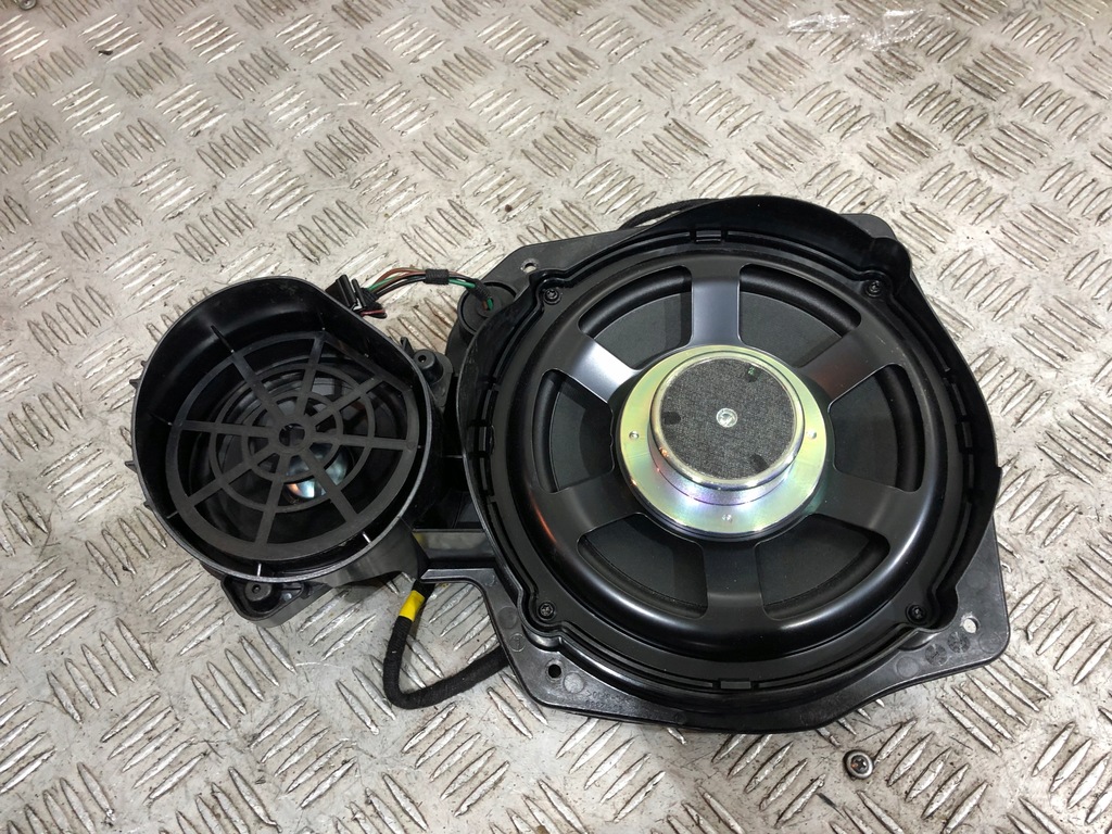 фото №1, Idealny динамик сабвуфер левый mercedes s w221 1