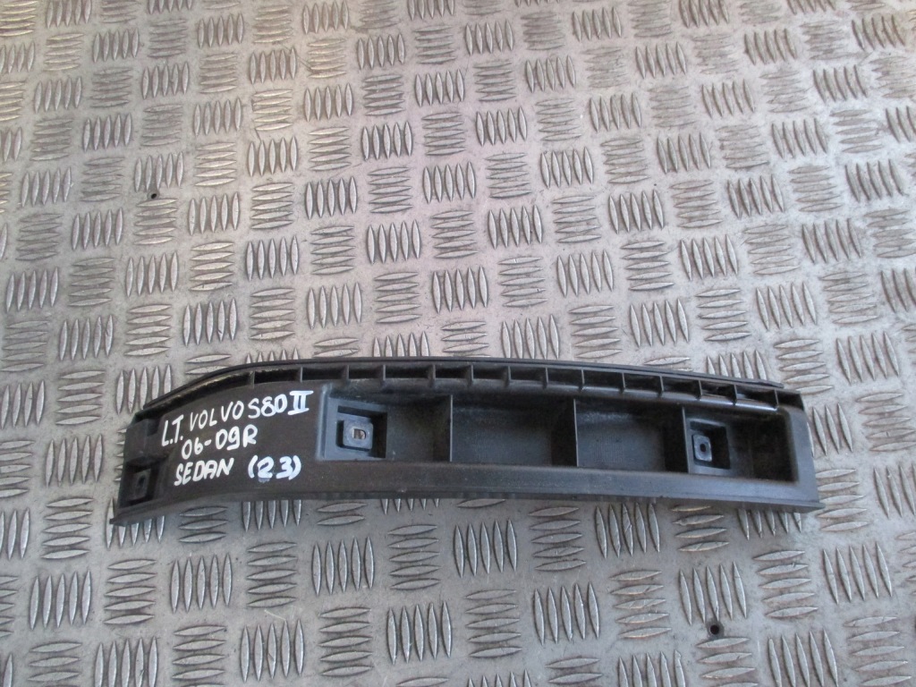 фото №1, Volvo оригинальный номер 30655124 направляющая кронштейн бампера