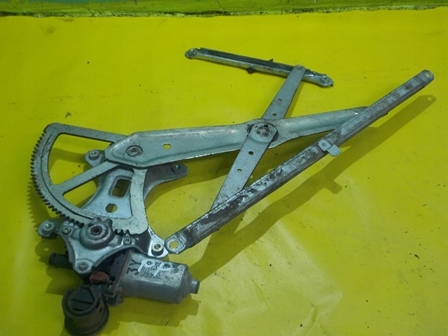 фото №1, Toyota avensis verso подъемник стекло правый перед