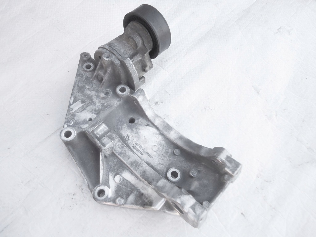 фото №1, Peugeot оригінальний номер 9682367380 кронштейн генератора