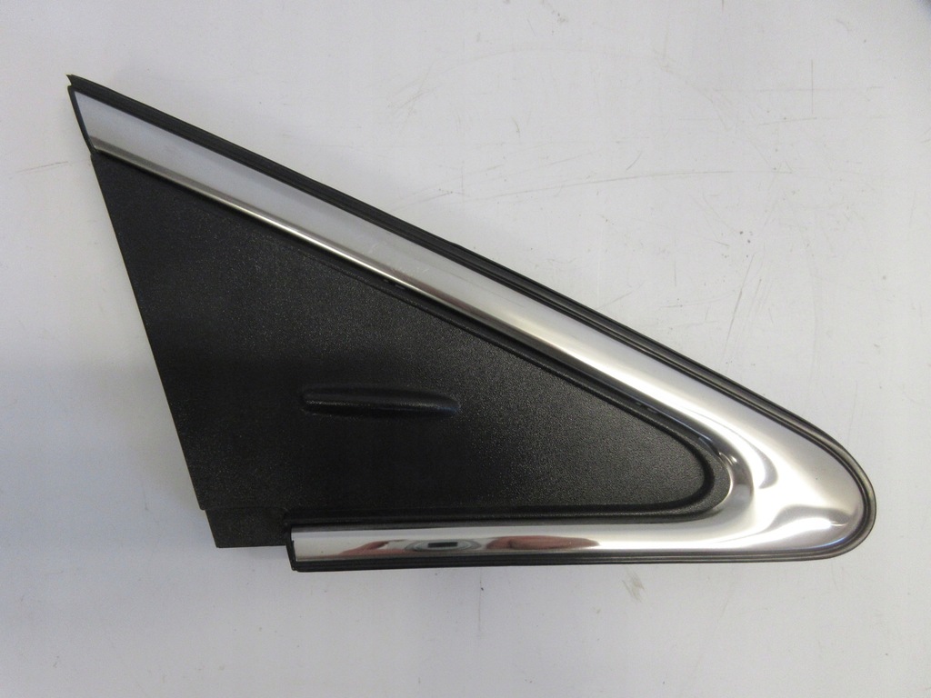 фото №1, Avensis t27 защита заглушка крыла правый треугольник