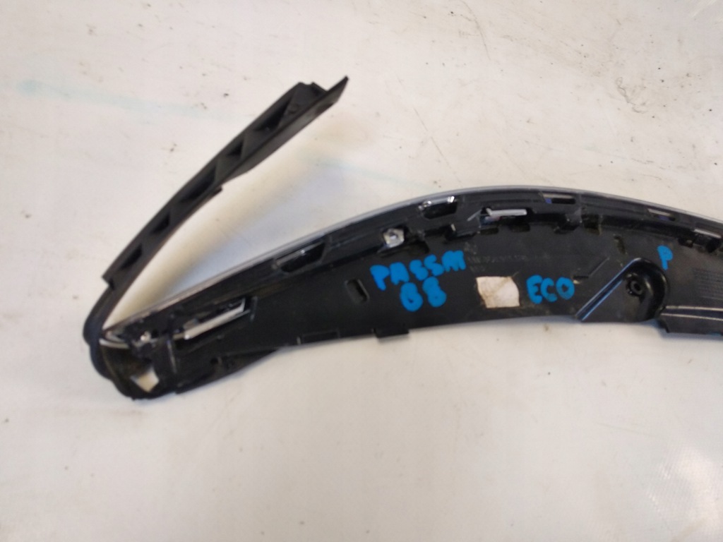 фото №7, Vw passat b8 eco молдинг лампы правой перед 3g0