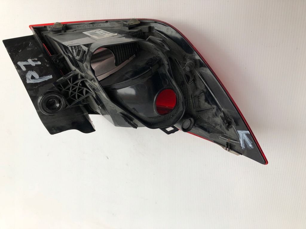 фото №12, Лампа задня права seat leon iii kombi 5f9945096