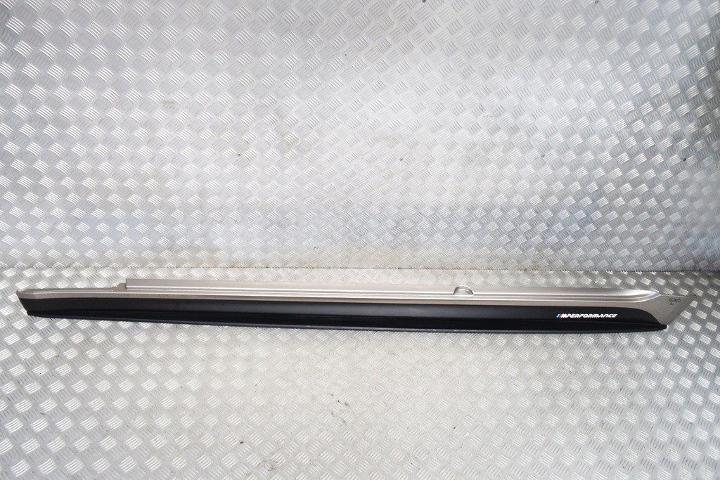 фото №1, Bmw 5 g30 молдинг порог левая m performance