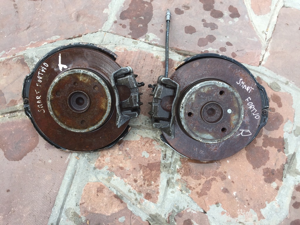 фото №1, Smart fortwo a451 поворотний кулак права перед