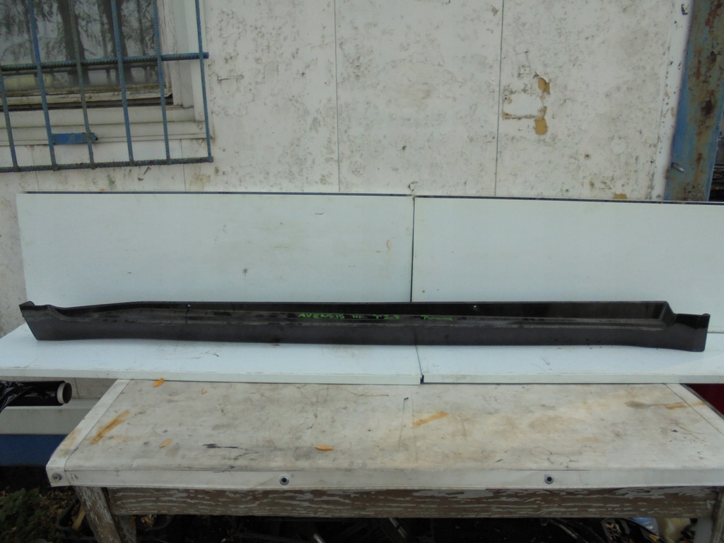 фото №1, Toyota avensis iii t27 молдинг порог правая