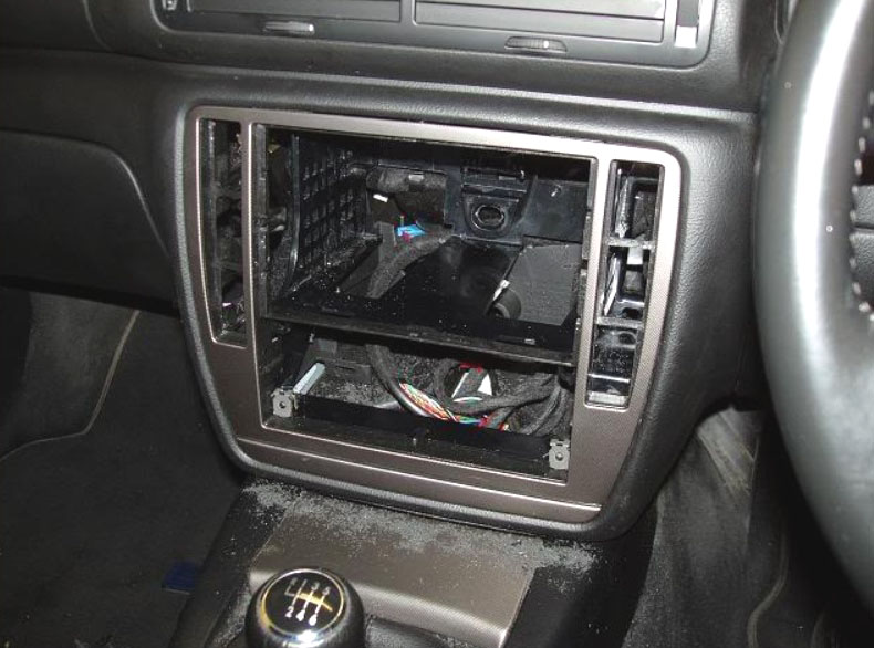 Passat b5 b5fl рамка корзина под навигация 2din 1din Киев