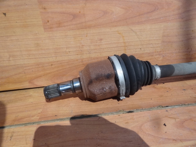 фото №3, Fiat 500l 2014 1,6 multijet приводной вал передняя левая