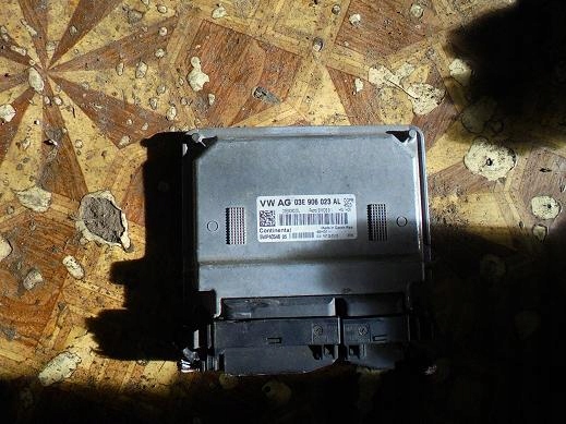 фото №1, Vw бортовой компьютер 03e906023al