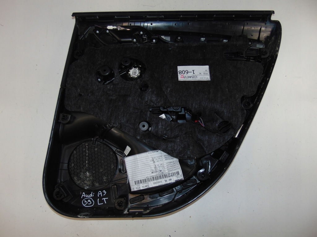 фото №11, Обшивка двері лівий задня audi a3 sportsback 8v4