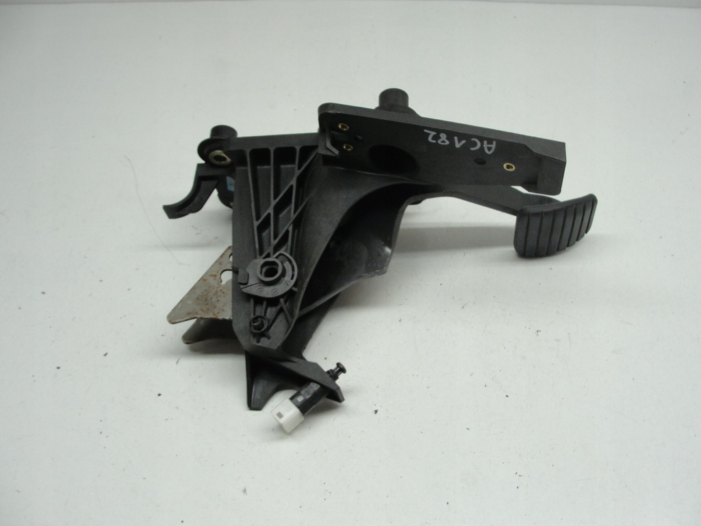 фото №4, Педаль гальма renault vel satis 02-09 8200003537