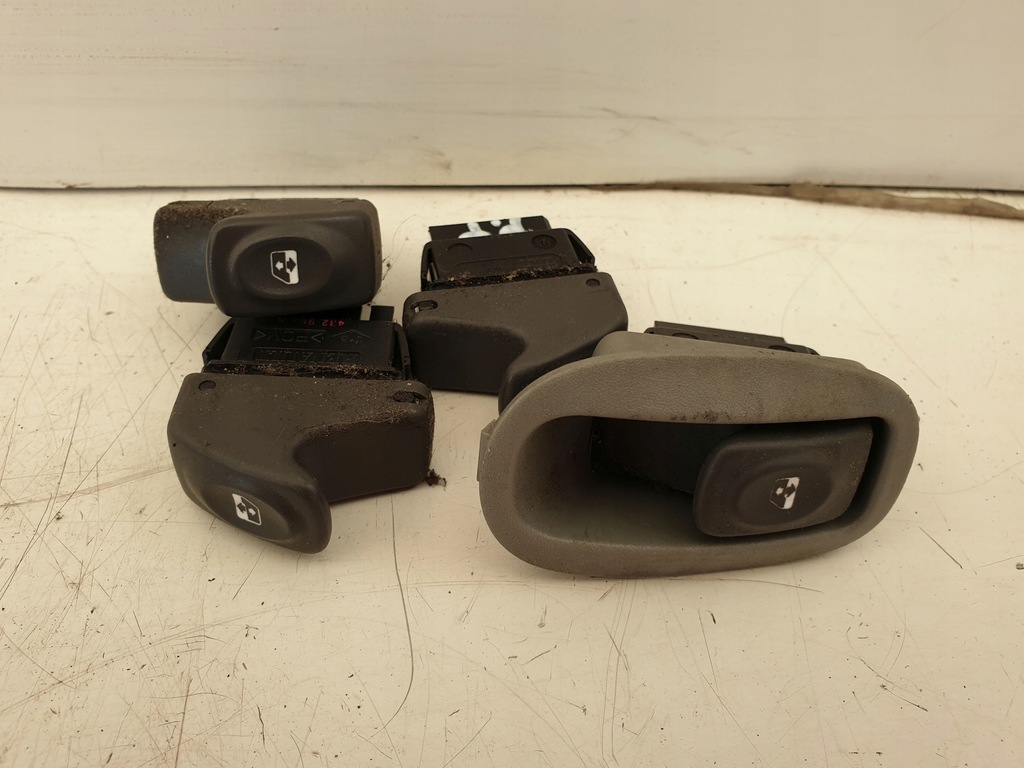 фото №1, Регулировка кнопка стекло renault scenic i eu другое