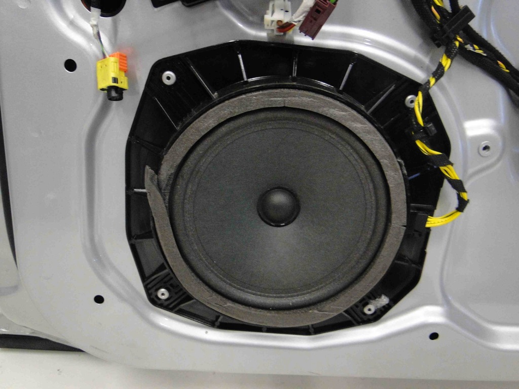 фото №3, Mercedes slc r172 динамик w дверь правое 172