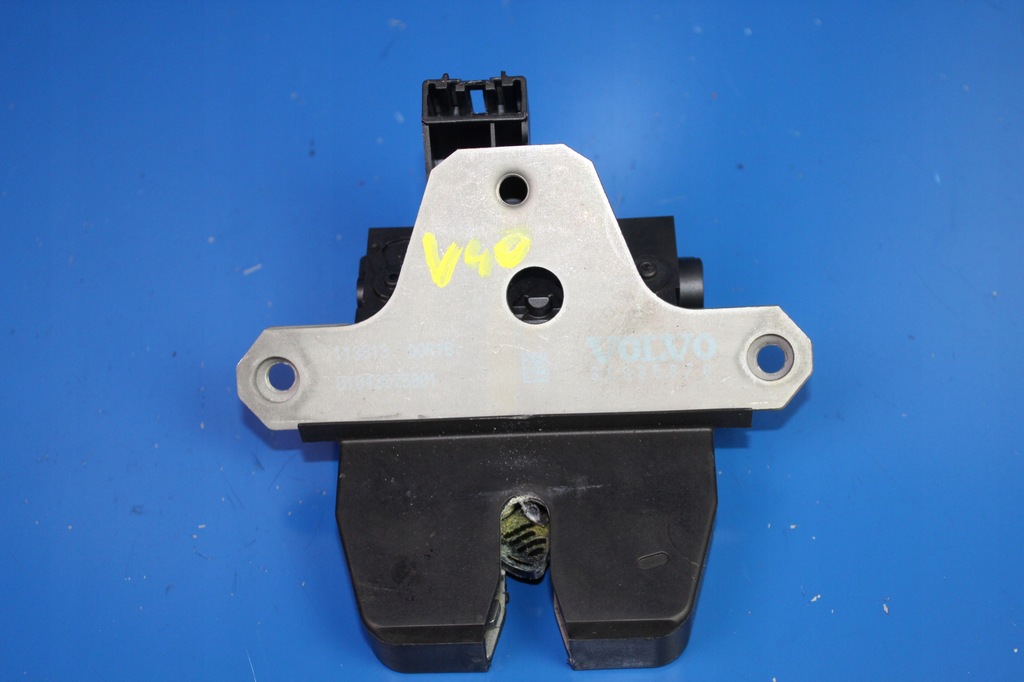 фото №1, Volvo v40 ii 12- замок крышки багажника