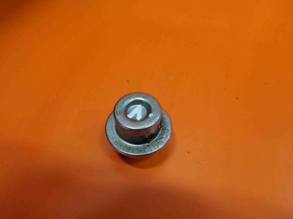 Купить Mercedes slk w171 slk350 3.5 v6 регулятор топлива