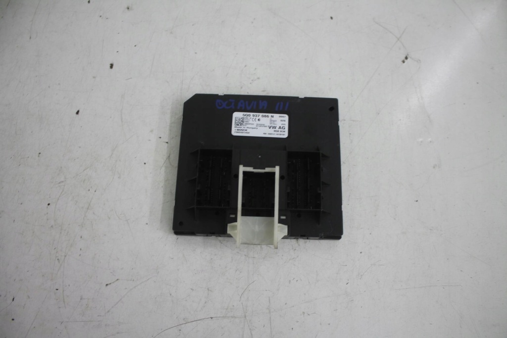 фото №1, Модуль блок управління бортовою мережею 5q0937086n octavia iii 1.6 tdi