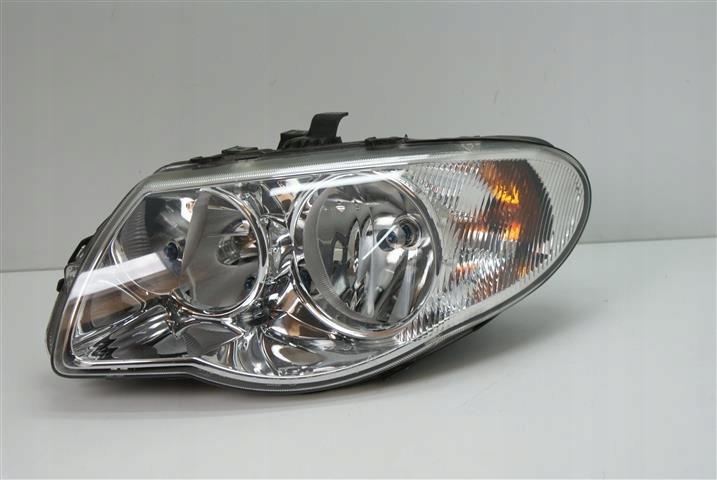 фото №1, Chrysler voyager lift 05r+ левая лампа перед eur