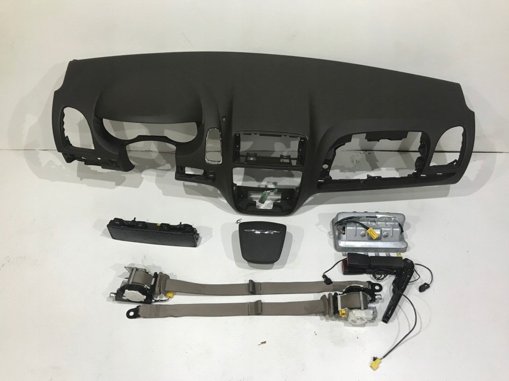 фото №1, Chrysler voyager приборная панель консоль подушка безопасности подушки безопасности pas