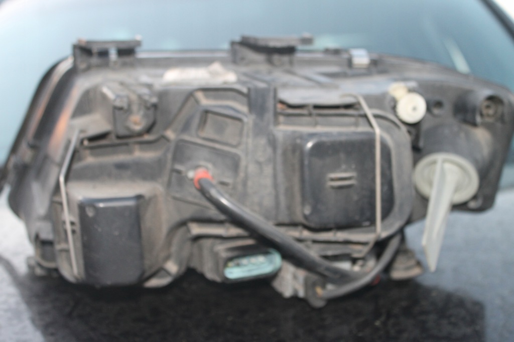 фото №8, Лампа перед правая ксенон audi a6 c5