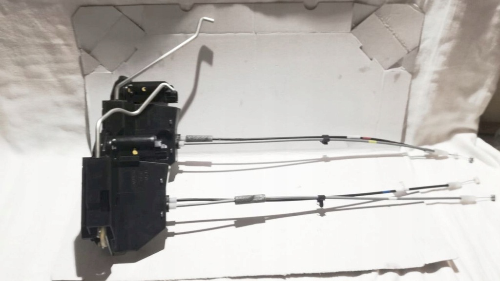 фото №1, Hyundai i10 2013r замок дверь перед lift