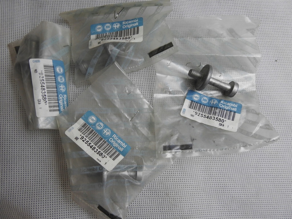 Болт капота fiat ulysse peugeot 806 evasion Зі Шроту