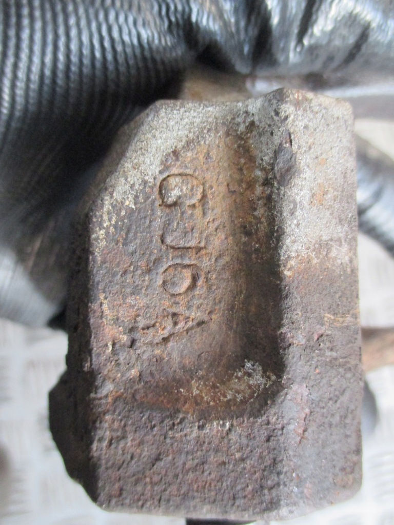 фото №8, Скоба перед mazda 6 02-05r 1.8b