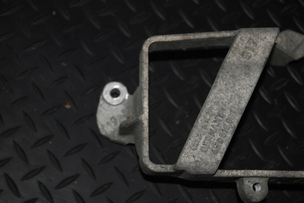 фото №7, Кронштейн компресор audi a8 d3 3.0 tdi 4e0616869d