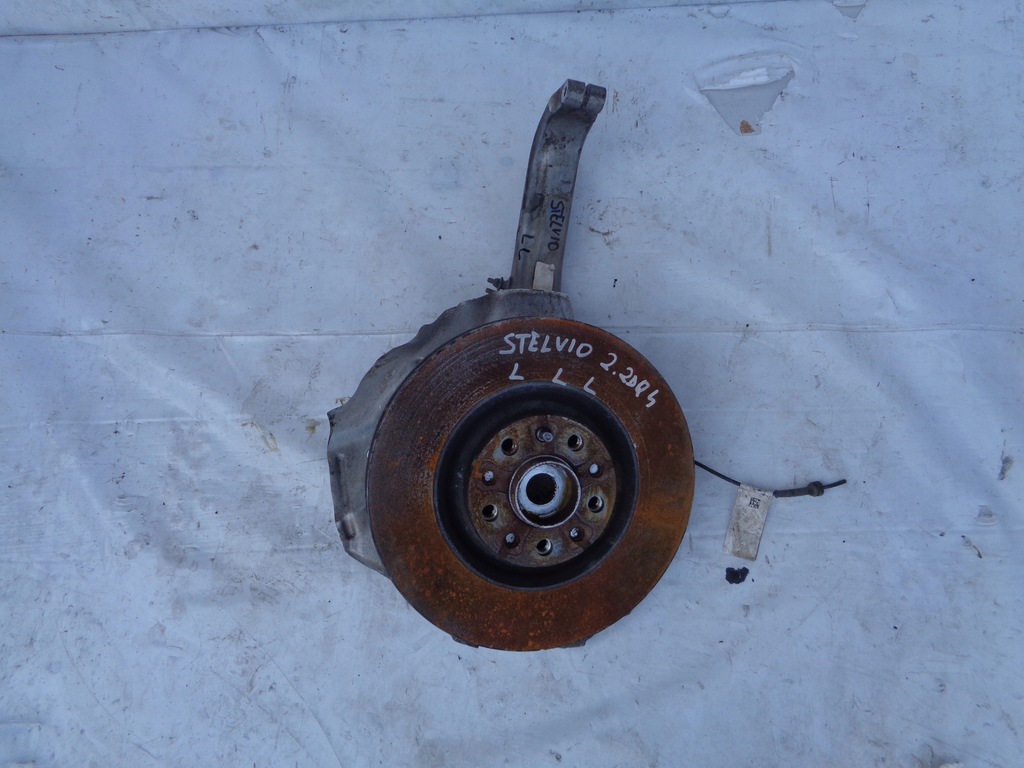 фото №1, Поворотный кулак левая alfa romeo stelvio 2.2d q4