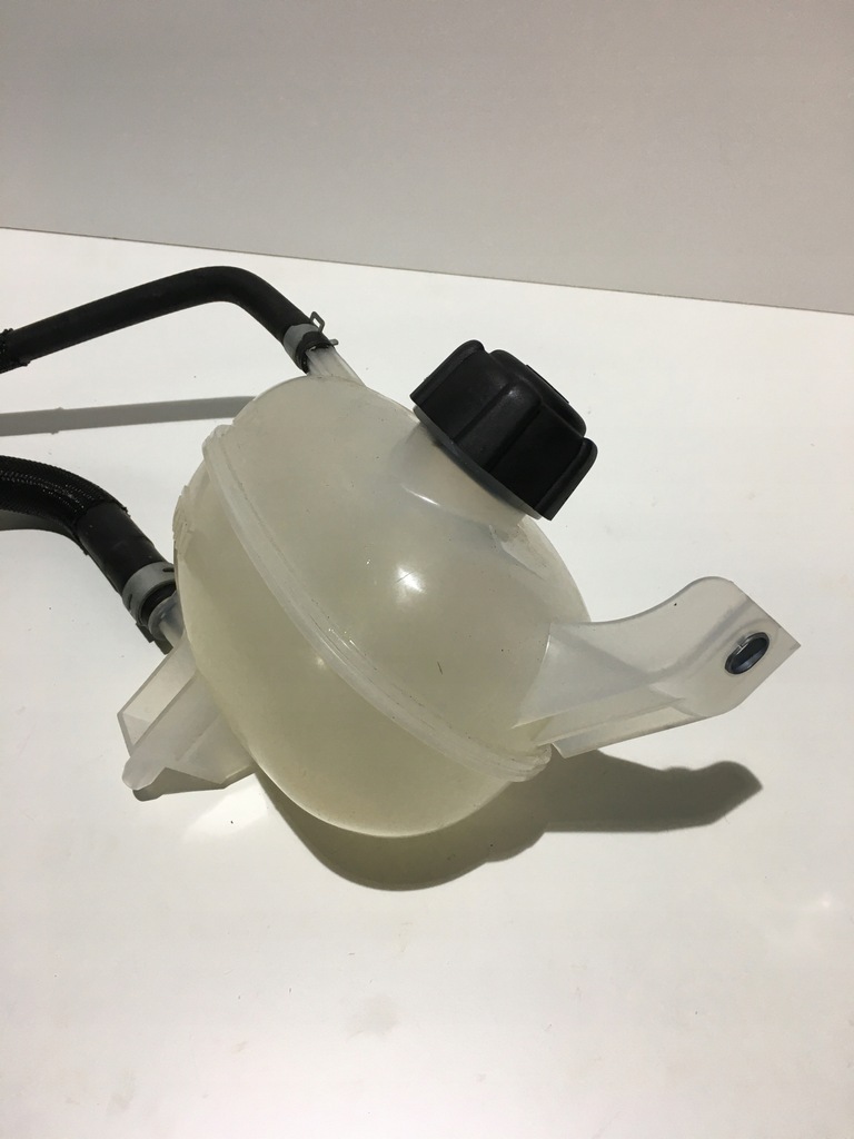 фото №4, Nissan micra k14 1.0 dig-t бак wody