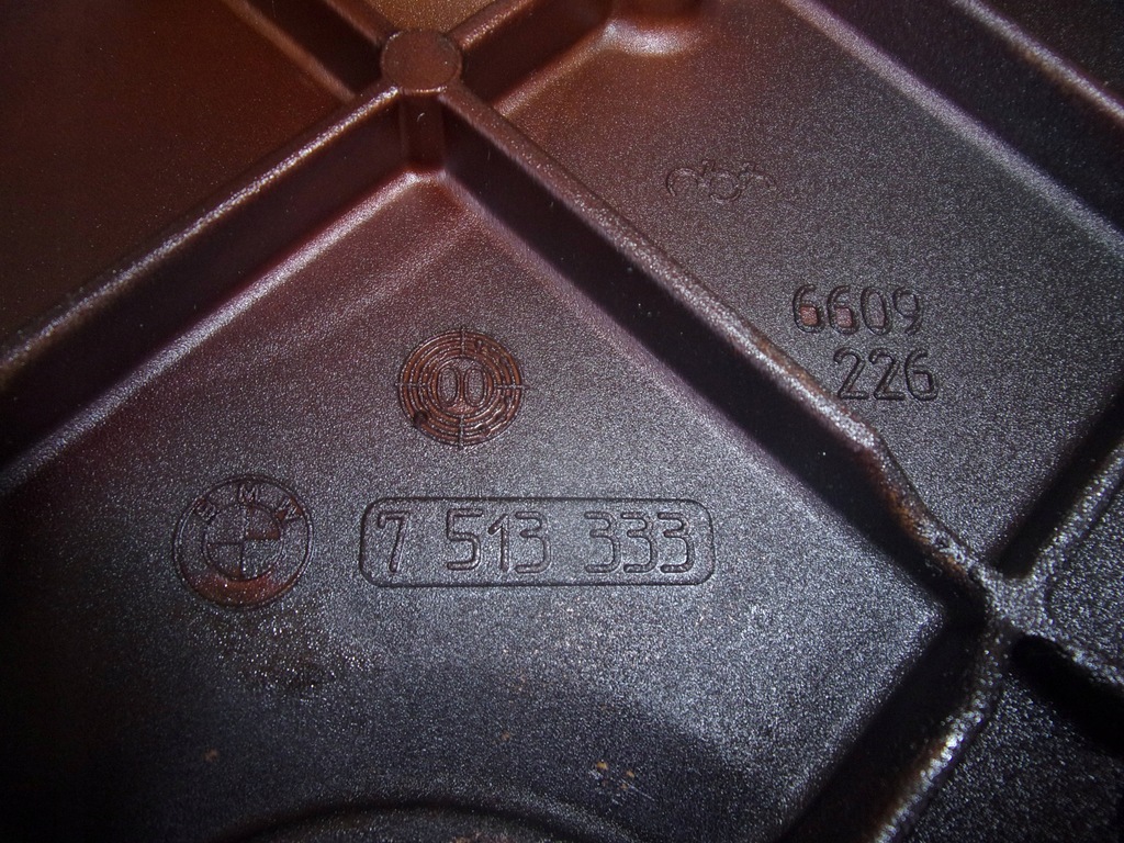 фото №7, Корпус розподільного валу bmw e65 e60 x5 4.4 3.6 v8 n62 01-