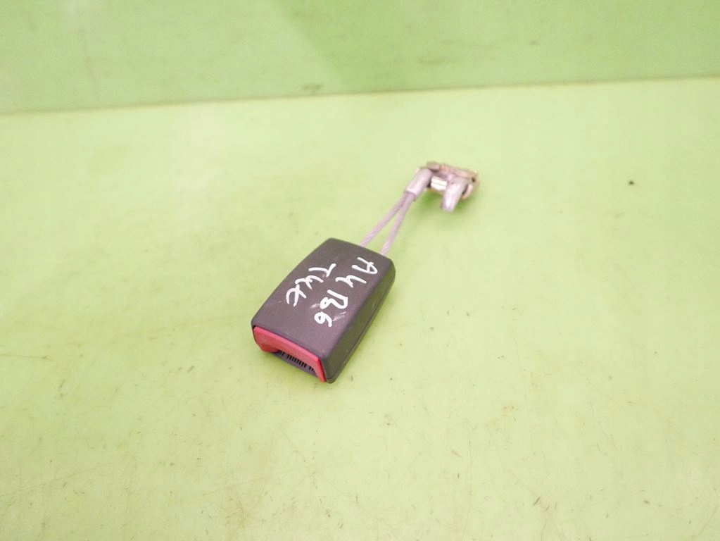 фото №3, Засувка замок поперечина правий задня audi a4 b6 sedan