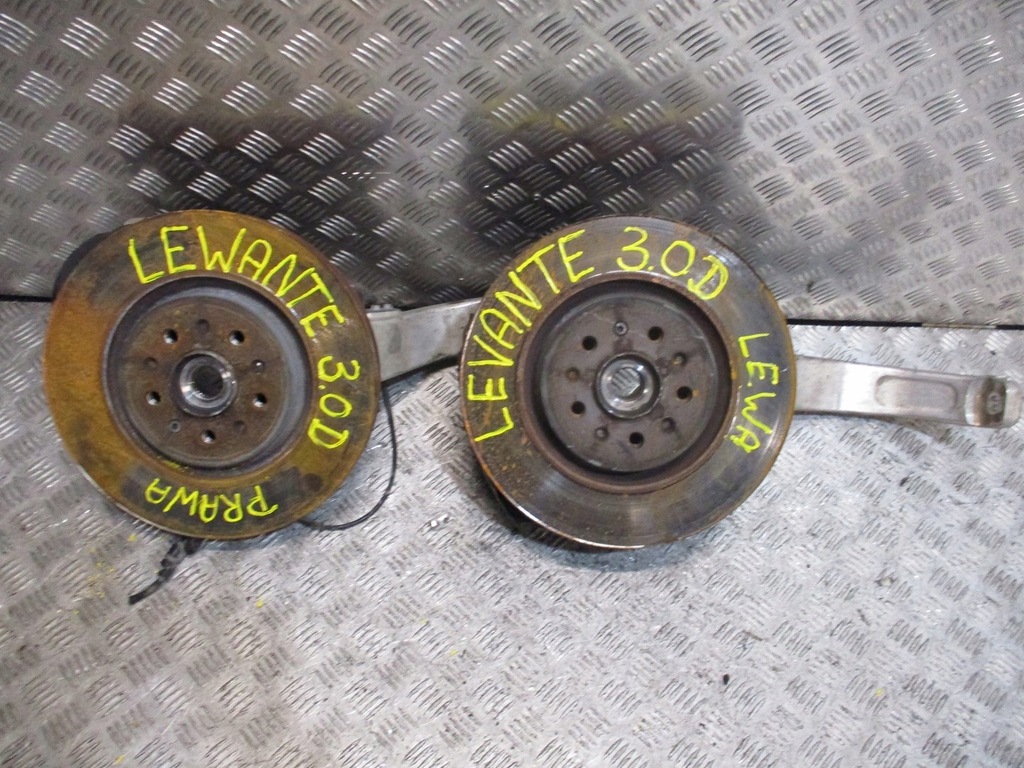 фото №1, Поворотний кулак права ліва maserati levante 3,0d