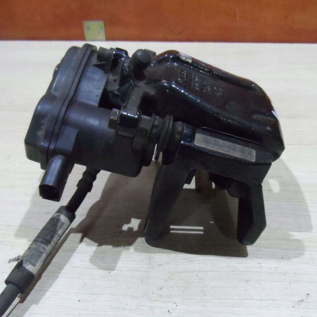 фото №8, Суппорт тормозной правый задняя audi a5 s5 coupe s-line