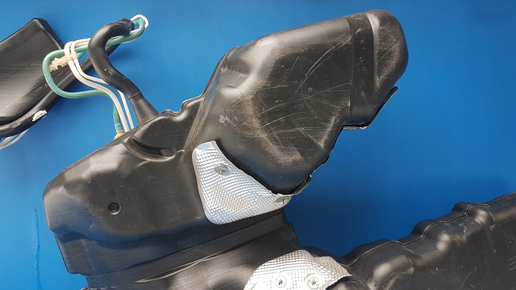 фото №14, Bak бак топлива заливная горловина porsche cayenne 4.8 7p5