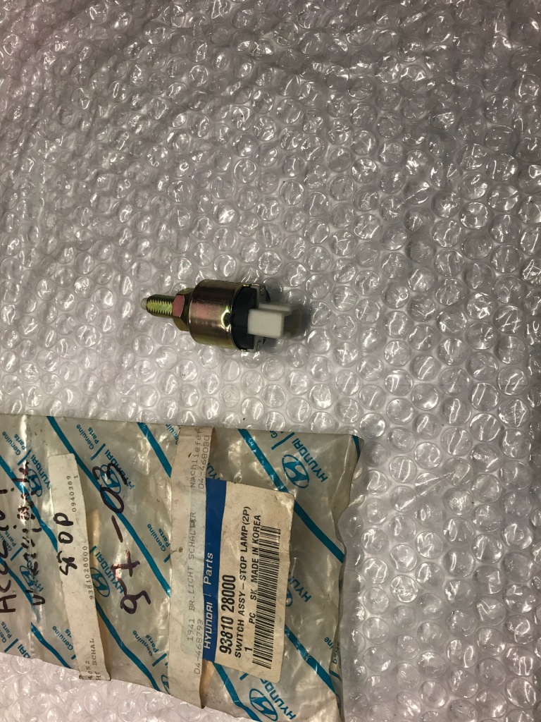 фото №3, Датчик світла стоп hyundai atos, accent, elantra