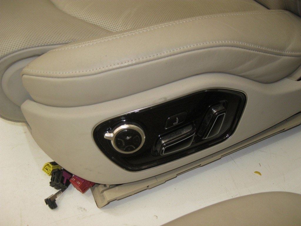 фото №6, Audi a8 4h long сиденья сиденье обивка дверь туннель