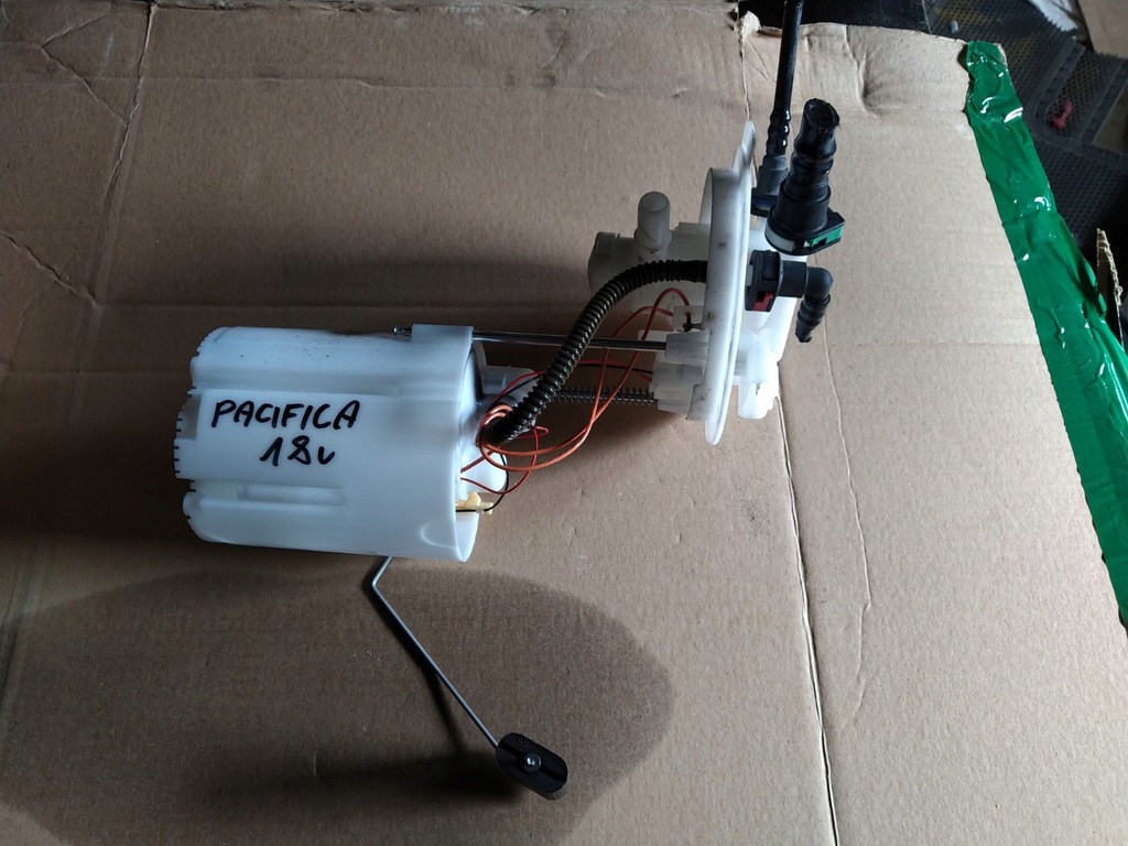 фото №1, Pacifica 2016-2020 насос пального