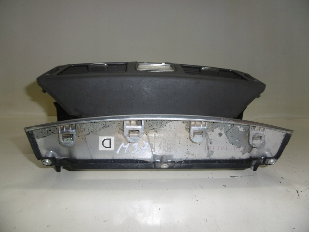 фото №7, Решітка обдув середня годинник infiniti m30 m37