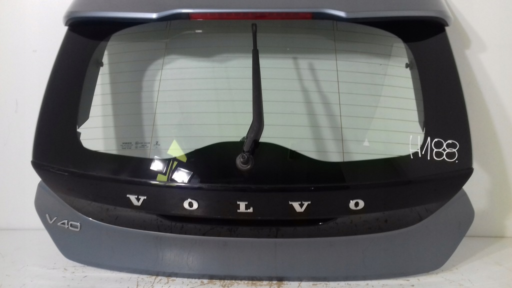 фото №3, Volvo v40 / 2019 крышка багажника задняя h188