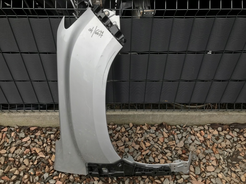 фото №1, Dacia duster 2 правый крыло перед передний 2016-