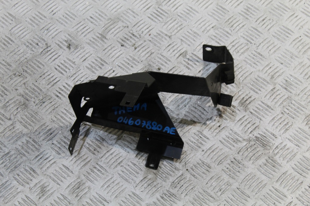 фото №1, Основание кронштейн lancia thema ii 04607880ae