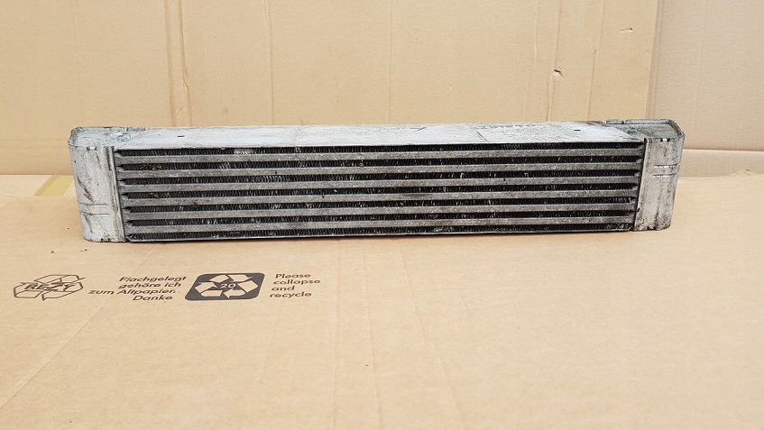 Купити Bmw e60 - інтеркулер