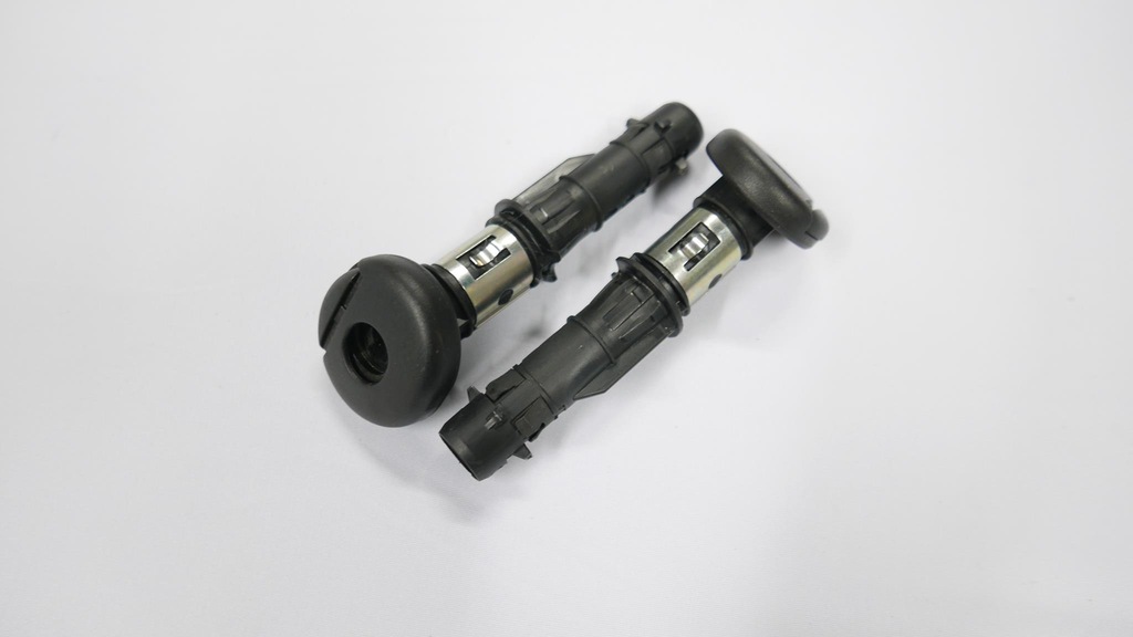 фото №1, Bmw f10 f11 направляющая подголовник левая fv