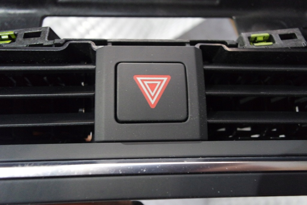 фото №7, Audi s5 a5 8w6 решётка консоли панели воздуховод