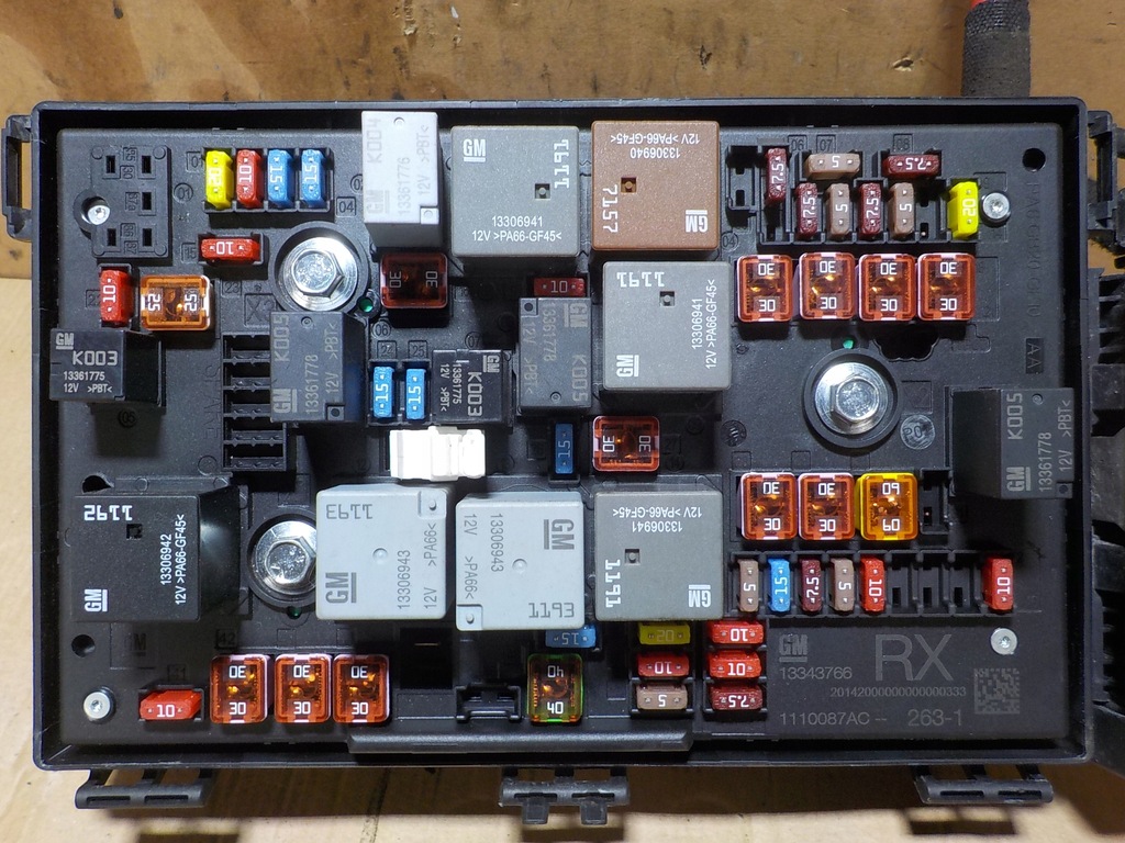 фото №5, Astra j коробка предохранителей 13343766