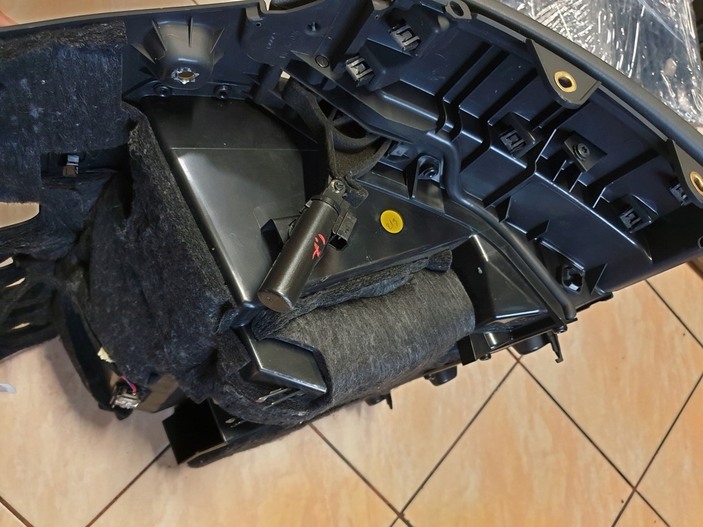 фото №9, Бардачок пасажира ліхтарі джгут audi a8 d4 4h