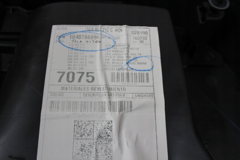 фото №6, Обшивка оббивка двері задня правий vw jetta