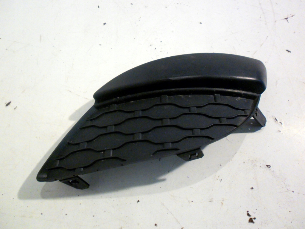 фото №1, Renault twingo ii решётка бампера левая !